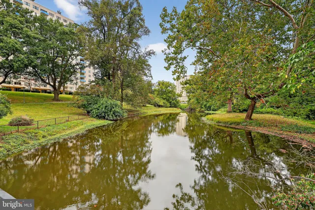 a view of a lake with houses