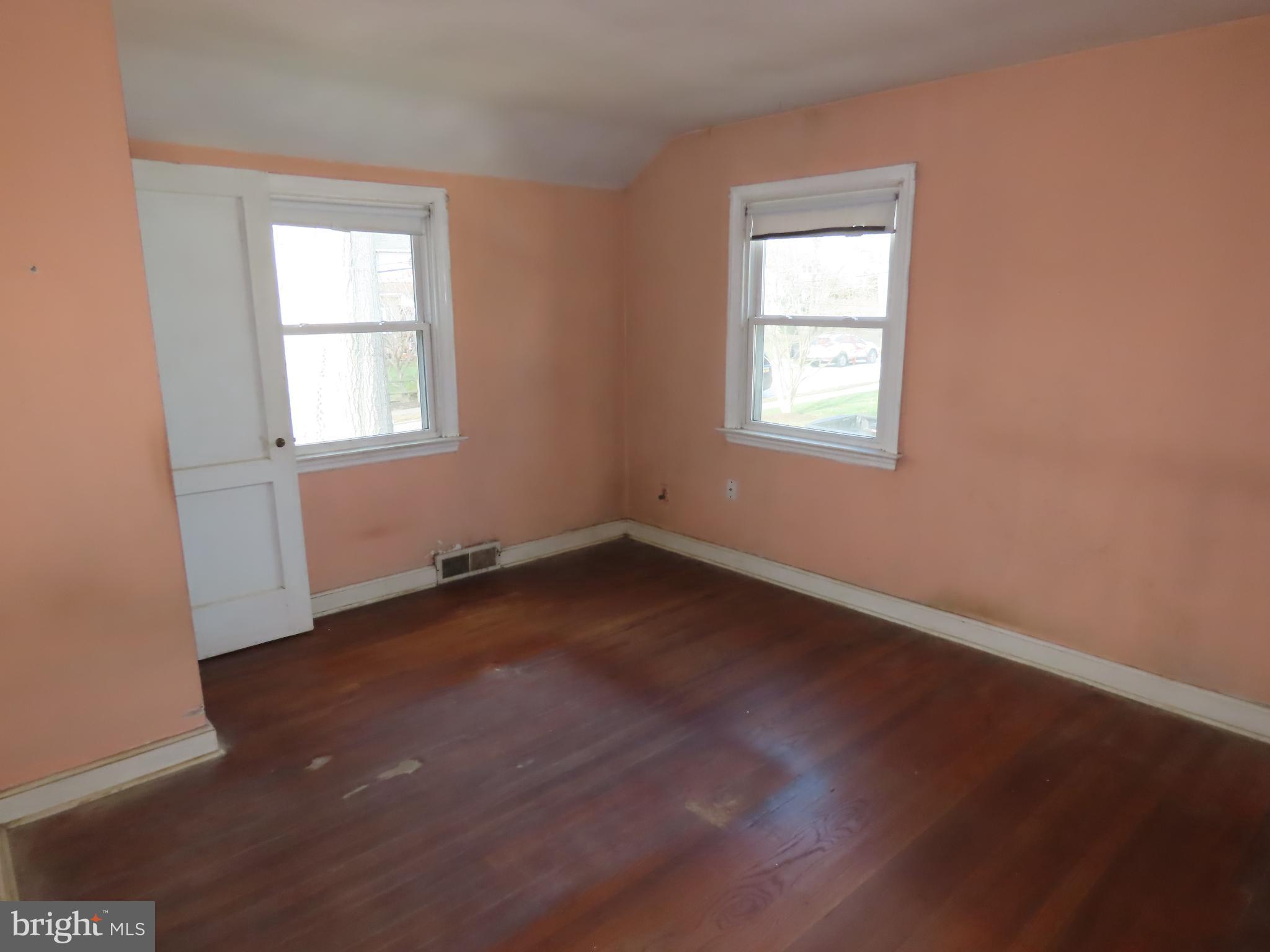 111 Forest Road Springfield, PA 19064 - Photo 10 of 14 Gallery Image 10
