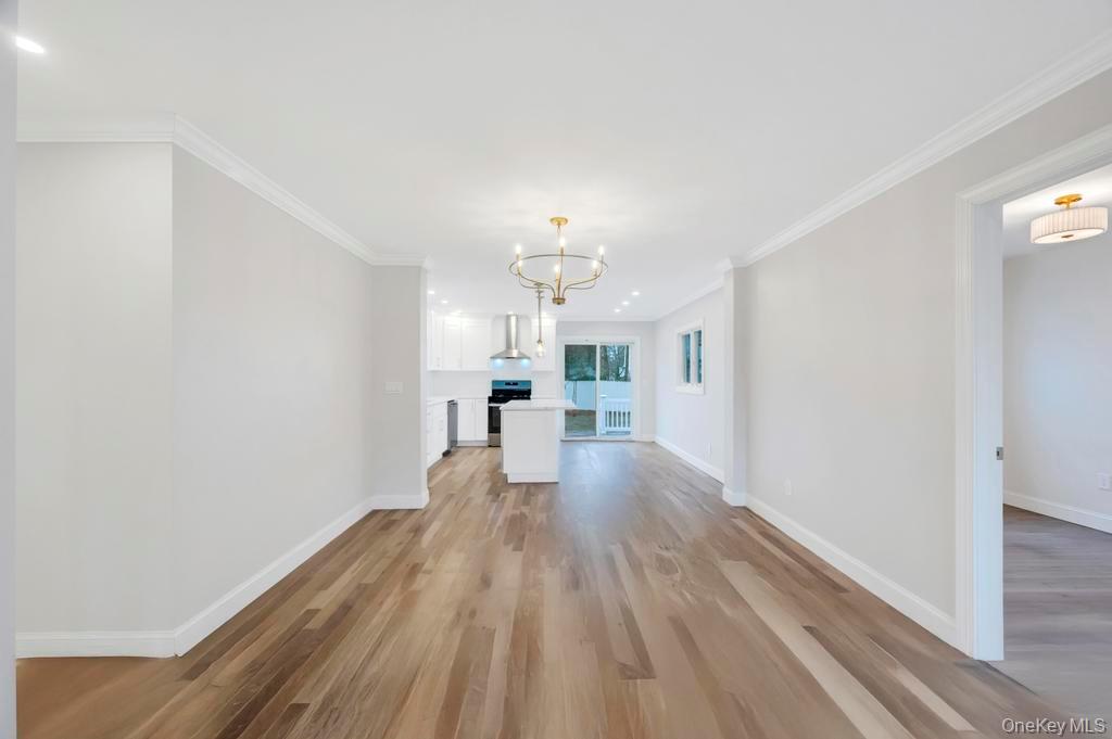 92 Sunset Road Bay Shore, NY 11706 - Photo 18 of 42