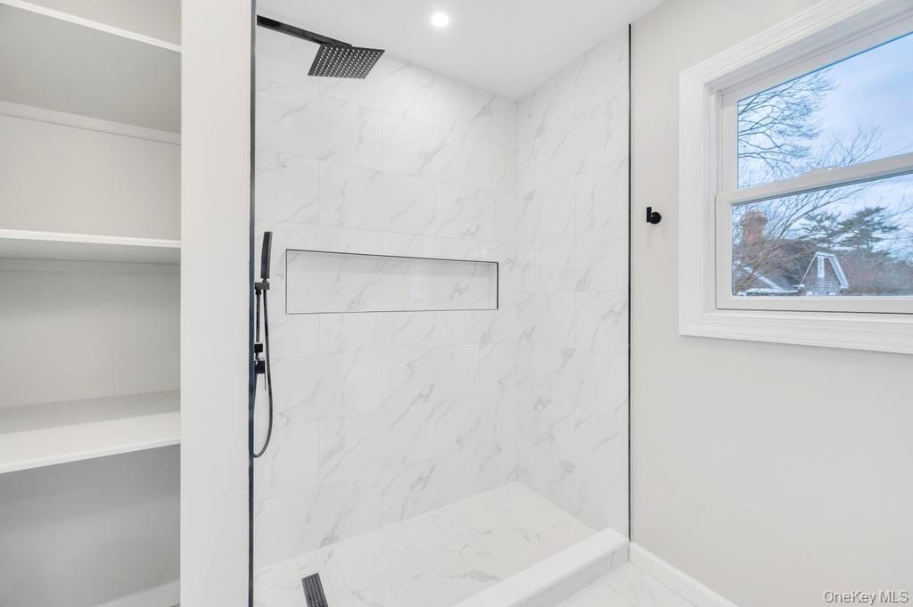 92 Sunset Road Bay Shore, NY 11706 - Photo 30 of 42