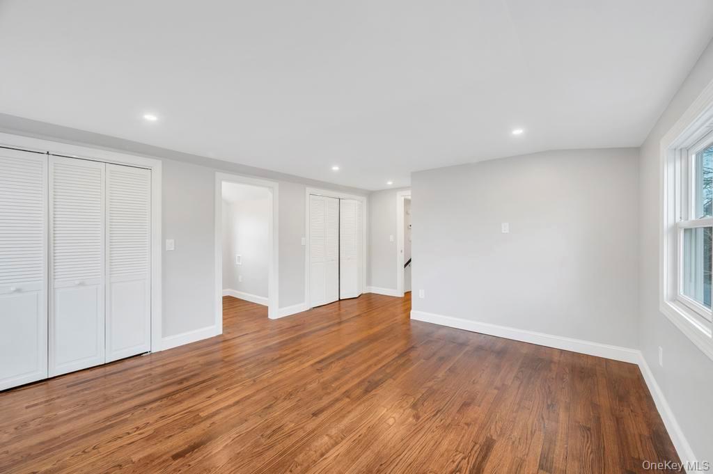 92 Sunset Road Bay Shore, NY 11706 - Photo 37 of 42