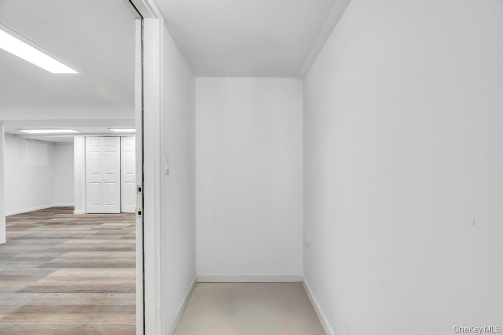 92 Sunset Road Bay Shore, NY 11706 - Photo 42 of 42