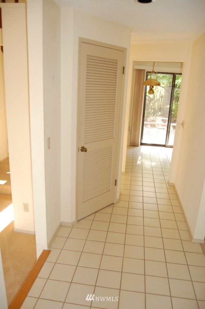 1208 West Racine Street Bellingham, WA 98229 - Photo 4 of 24 Gallery Image 4