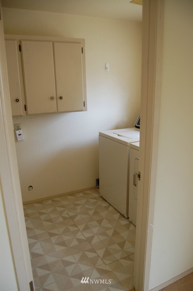 1208 West Racine Street Bellingham, WA 98229 - Photo 9 of 24 Gallery Image 9