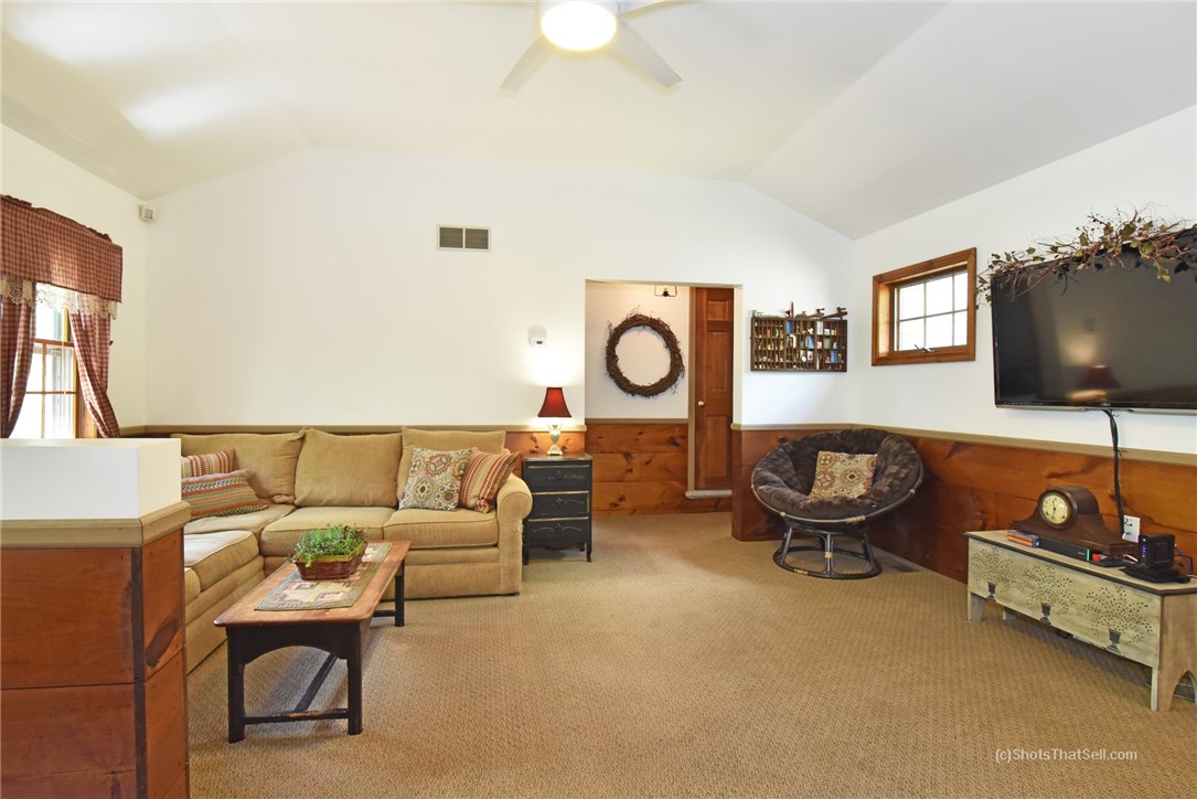 485 Plain Road West Greenwich, RI 02817 - Photo 18 of 40 Family room/den
