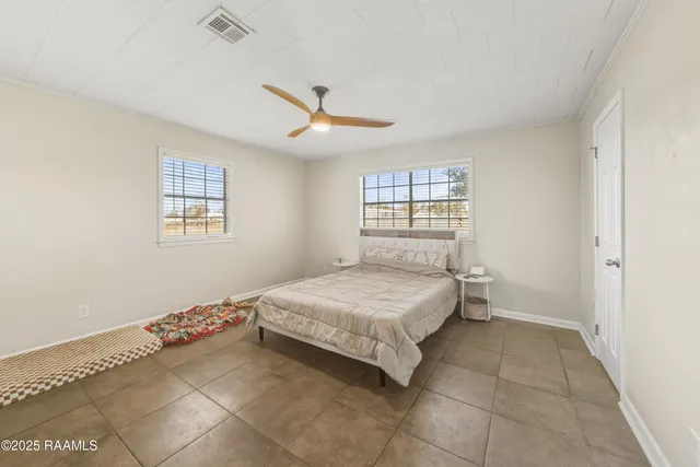 $2,000 | 1122 Dugas Road, Lafayette, LA 70507