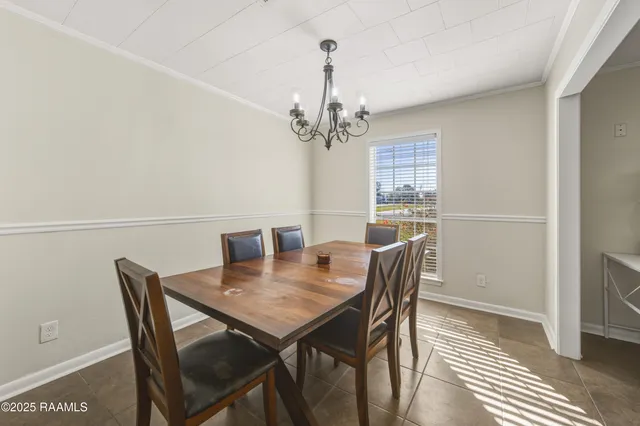 $2,000 | 1122 Dugas Road, Lafayette, LA 70507