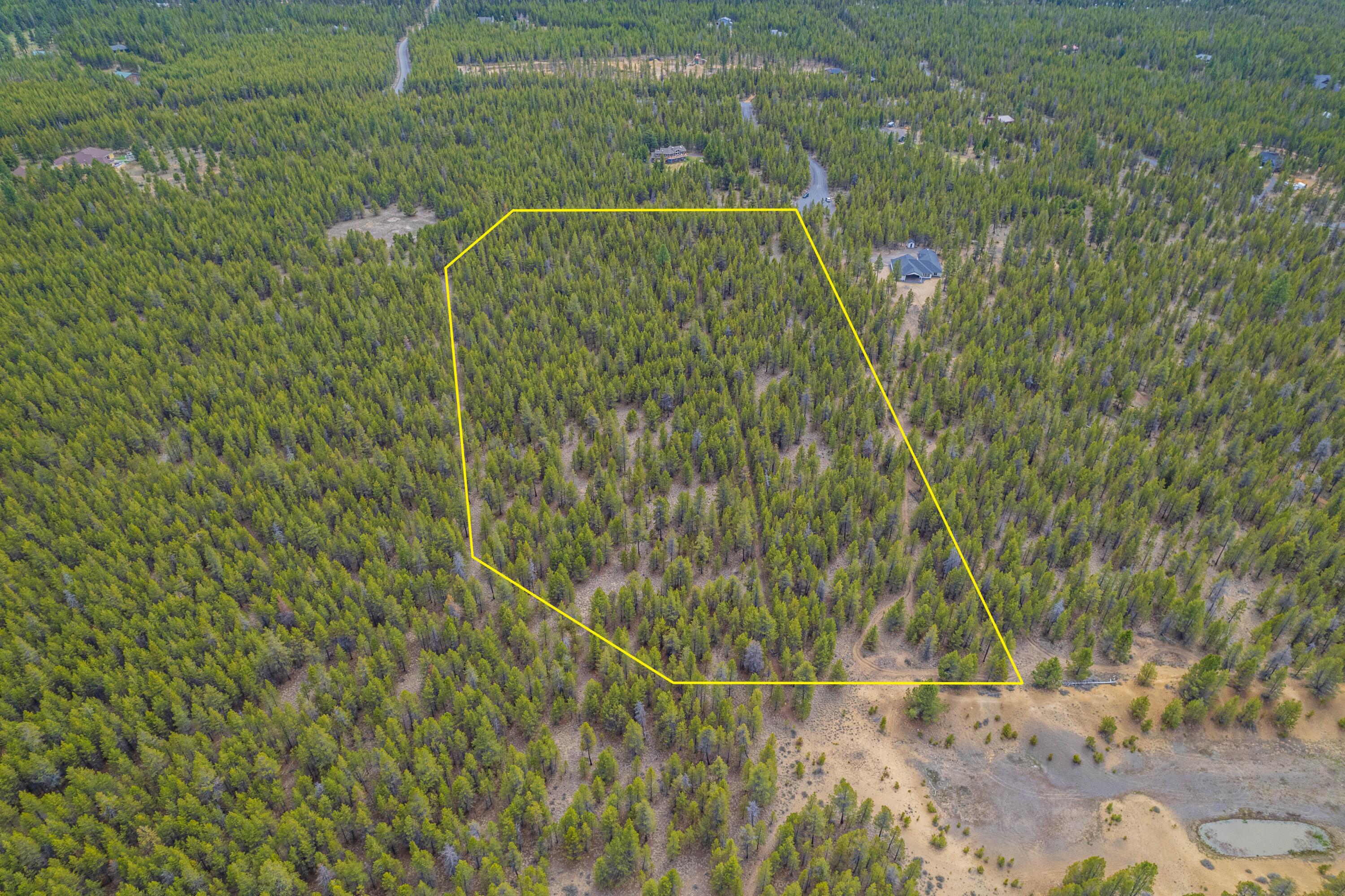 54970 Roundtree Lane Bend, OR 97707 - Photo 9 of 17 54970 Roundtree Ln-05 with border