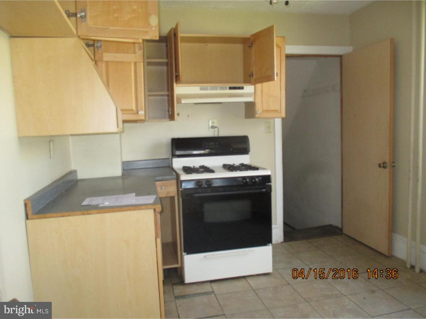 215 Hayes Street Carneys Point, NJ 08069 - Photo 4 of 14 Gallery Image 4