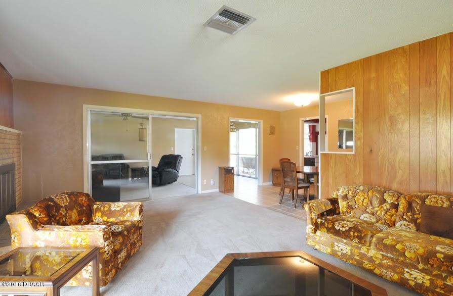 922 Valencia Road South Daytona, FL 32119 - Photo 15 of 31 living