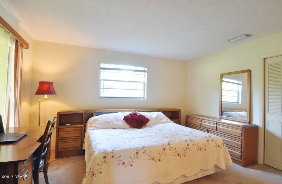 922 Valencia Road South Daytona, FL 32119 - Photo 24 of 31 bed 1