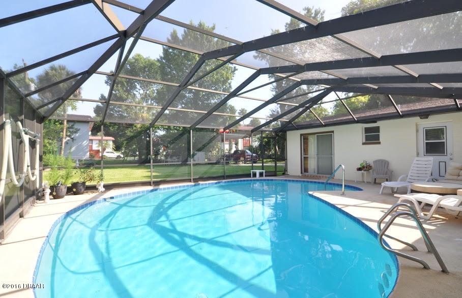 922 Valencia Road South Daytona, FL 32119 - Photo 4 of 31 pool