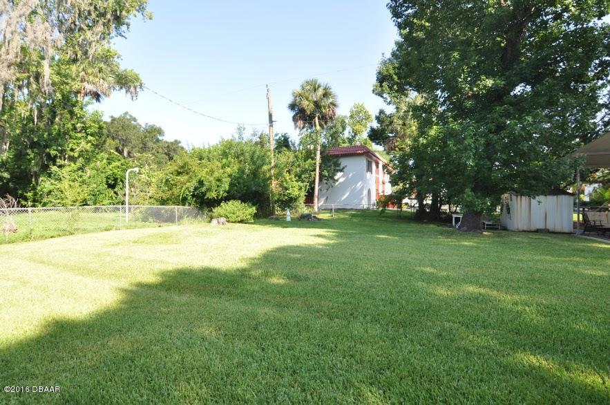 922 Valencia Road South Daytona, FL 32119 - Photo 7 of 31 back yard
