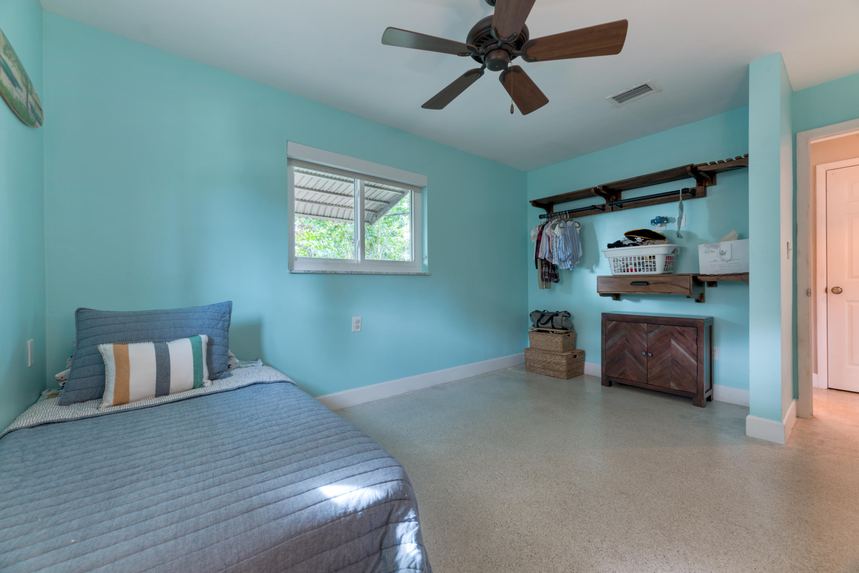 10 Van Road Jupiter, FL 33469 - Photo 15 of 42 Guest Bedroom