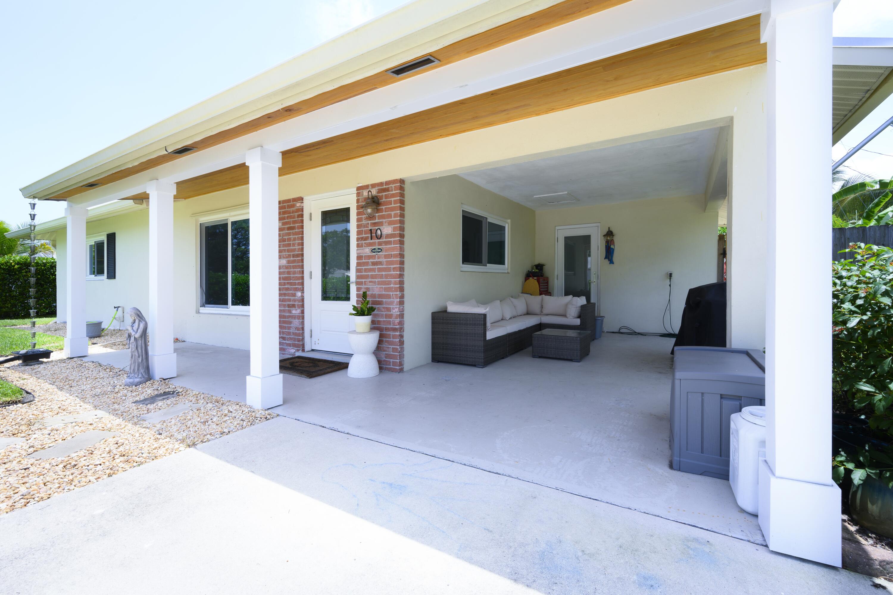 10 Van Road Jupiter, FL 33469 - Photo 2 of 42 FRONT EXTERIOR