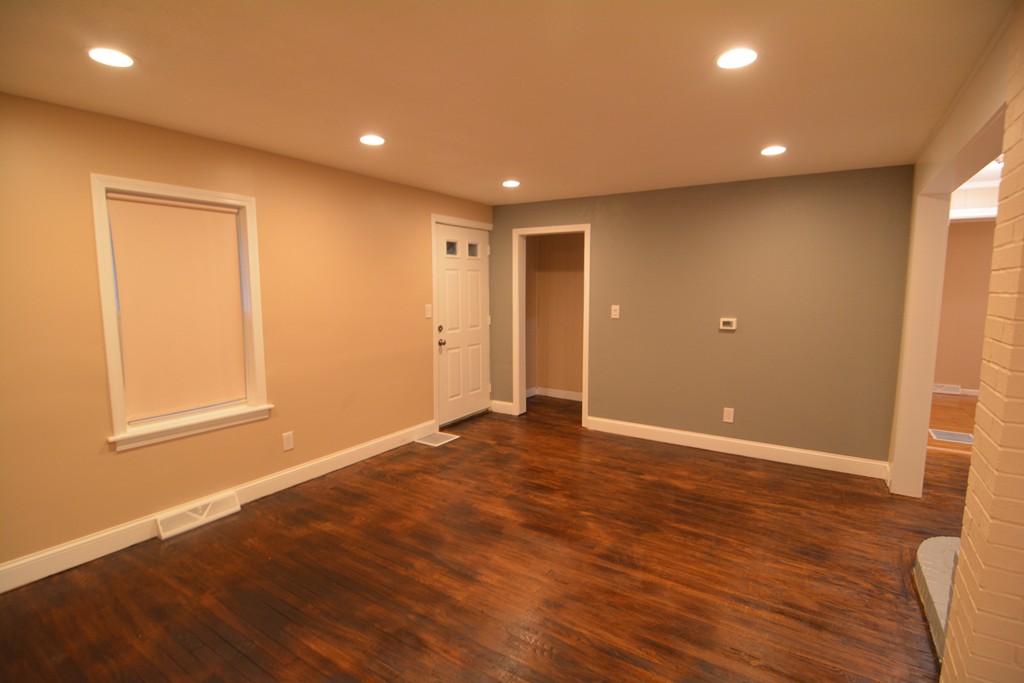17 Hartley Street Springfield, MA 01104 - Photo 5 of 11 Gallery Image 5
