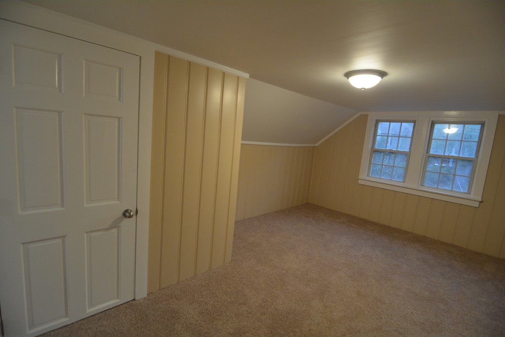 17 Hartley Street Springfield, MA 01104 - Photo 8 of 11 Gallery Image 8