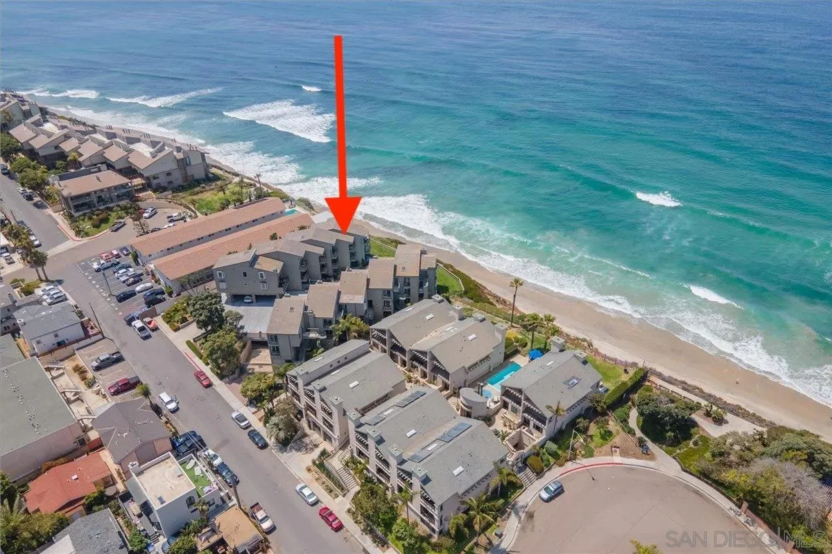940 Sealane Drive, Unit 5 Encinitas, CA 92024 - Photo 41 of 49 an aerial view of a house with a garden