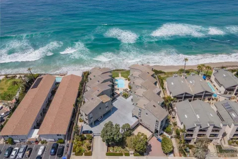 $1,695,000 | 940 Sealane Drive, Unit 5, Encinitas, CA 92024