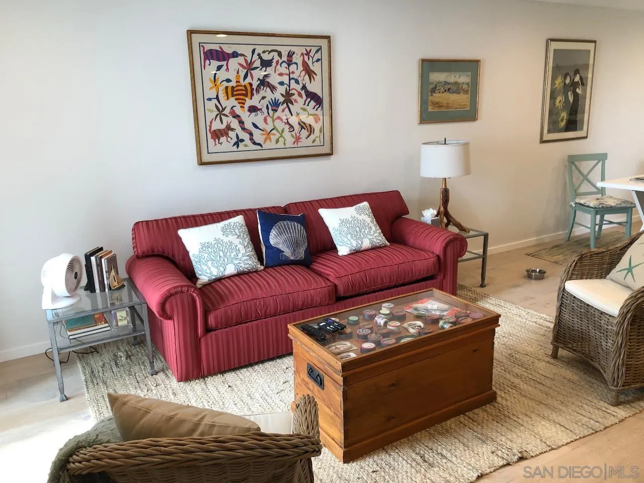 940 Sealane Drive, Unit 5 Encinitas, CA 92024 - Photo 6 of 49 a living room with furniture and a couch