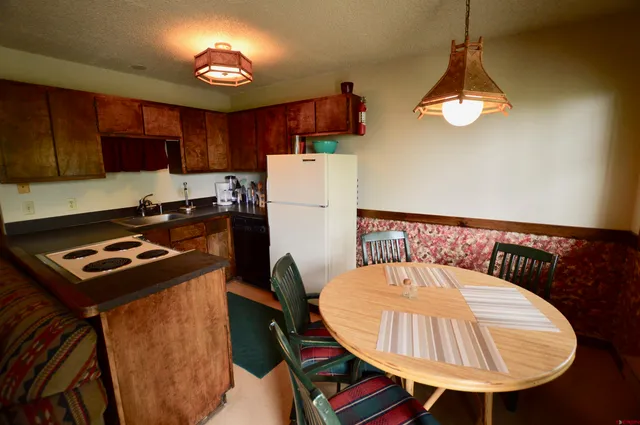 $3,200,000 | 1412 West Gunnison Avenue, Gunnison, CO 81230