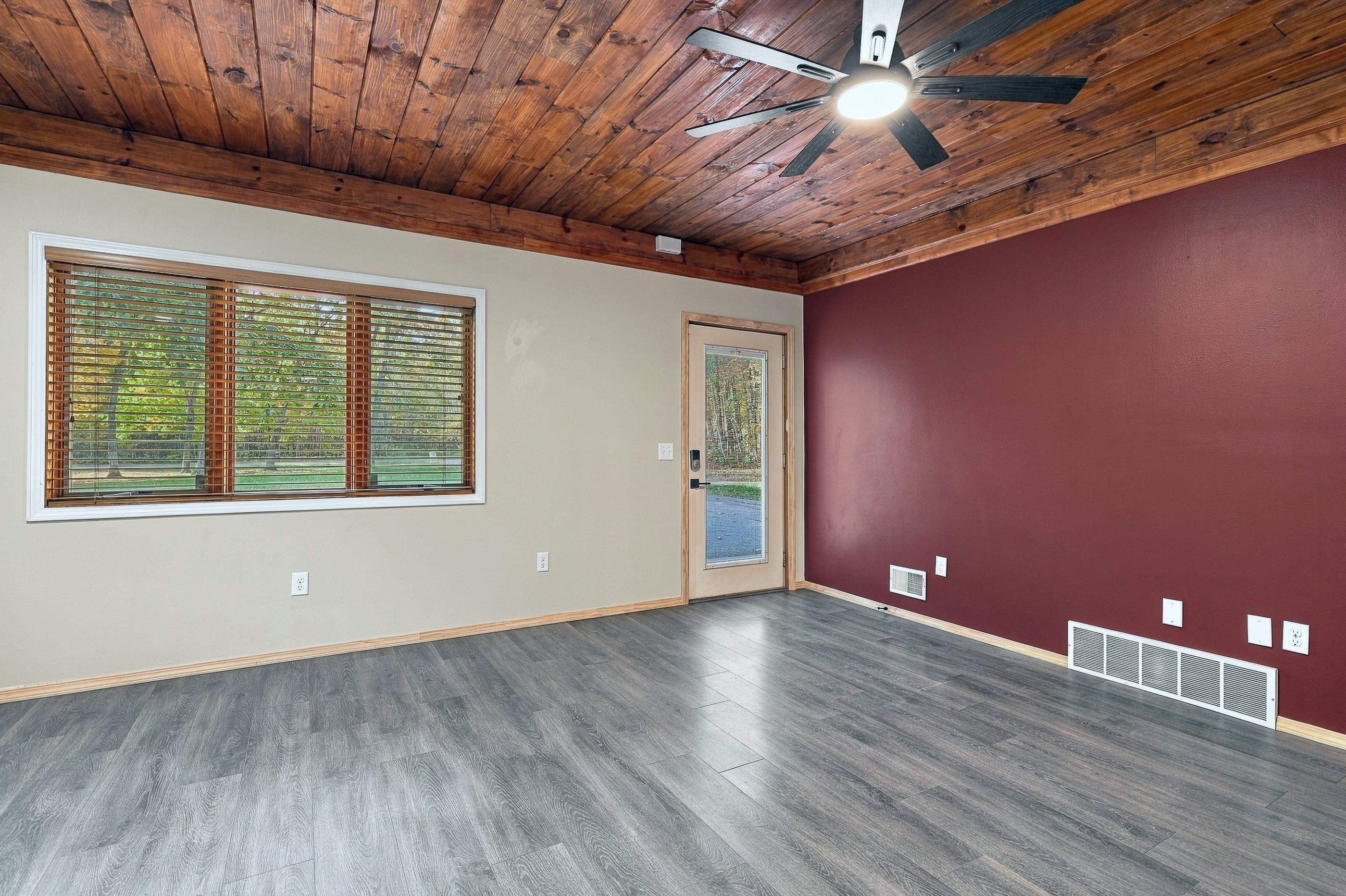 173088 Konkol Road Hatley, WI 54440 - Photo 5 of 58 Gallery Image 5