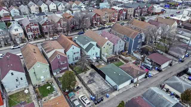 $325,000 | 3020 South Pulaski Road, Chicago, IL 60623