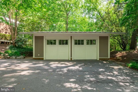 $2,300,000 | 7201 Broxburn Drive, Bethesda, MD 20817