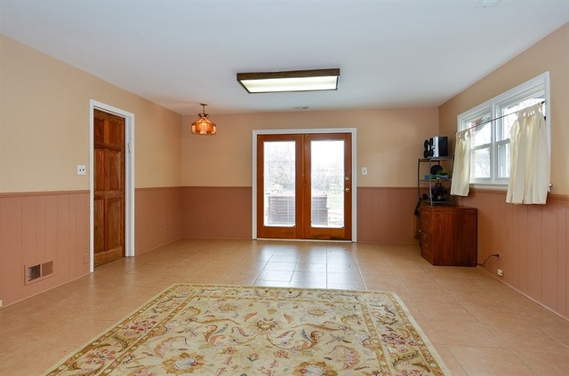 608 Sumac Road Highland Park, IL 60035 - Photo 8 of 16