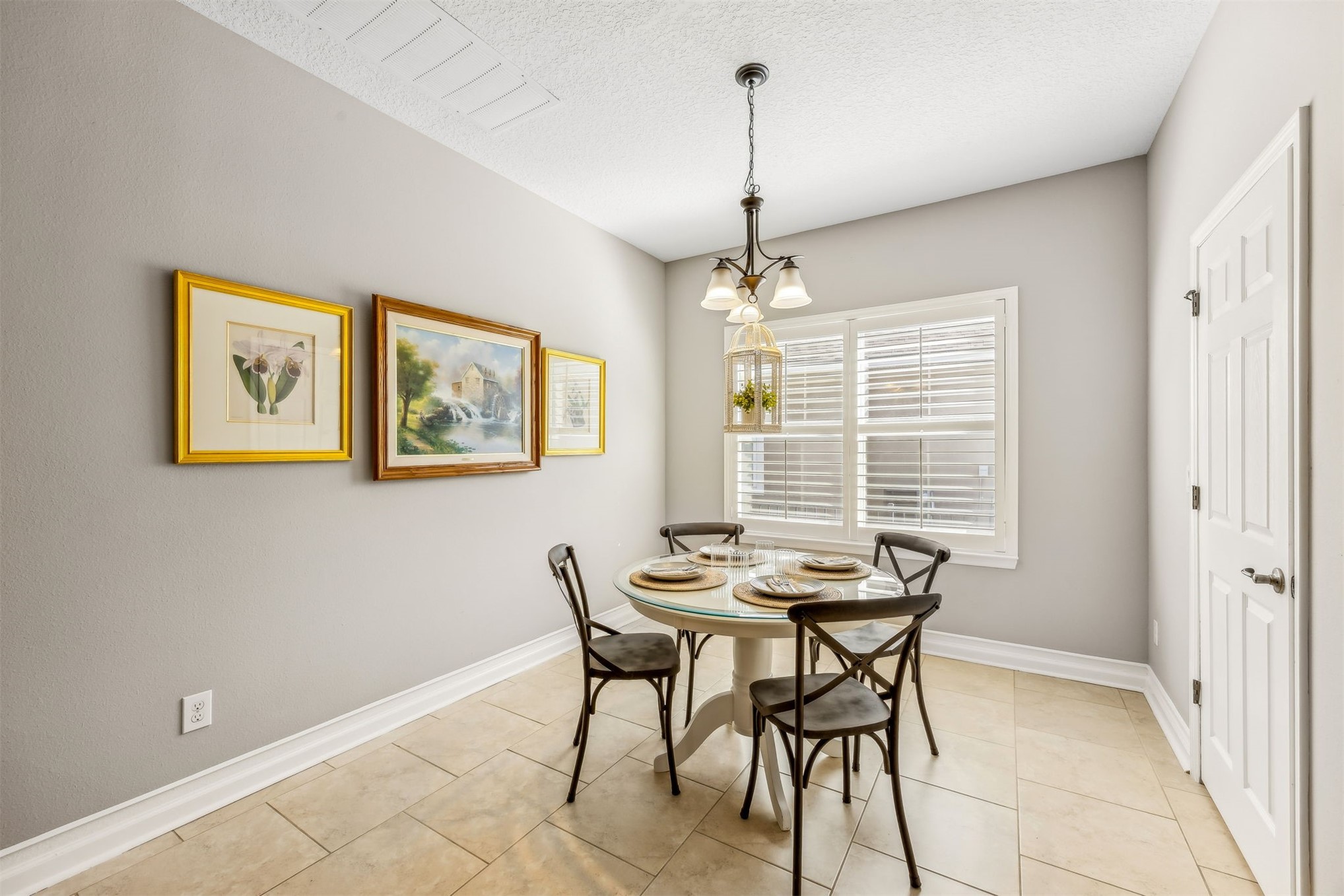 95050 Poplar Way Fernandina Beach, FL 32034 - Photo 11 of 42 a dining room with furniture and window