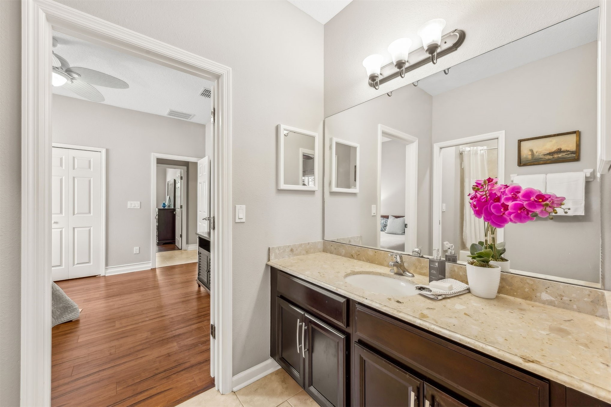 95050 Poplar Way Fernandina Beach, FL 32034 - Photo 25 of 42 a view of a bathroom sink and a mirror