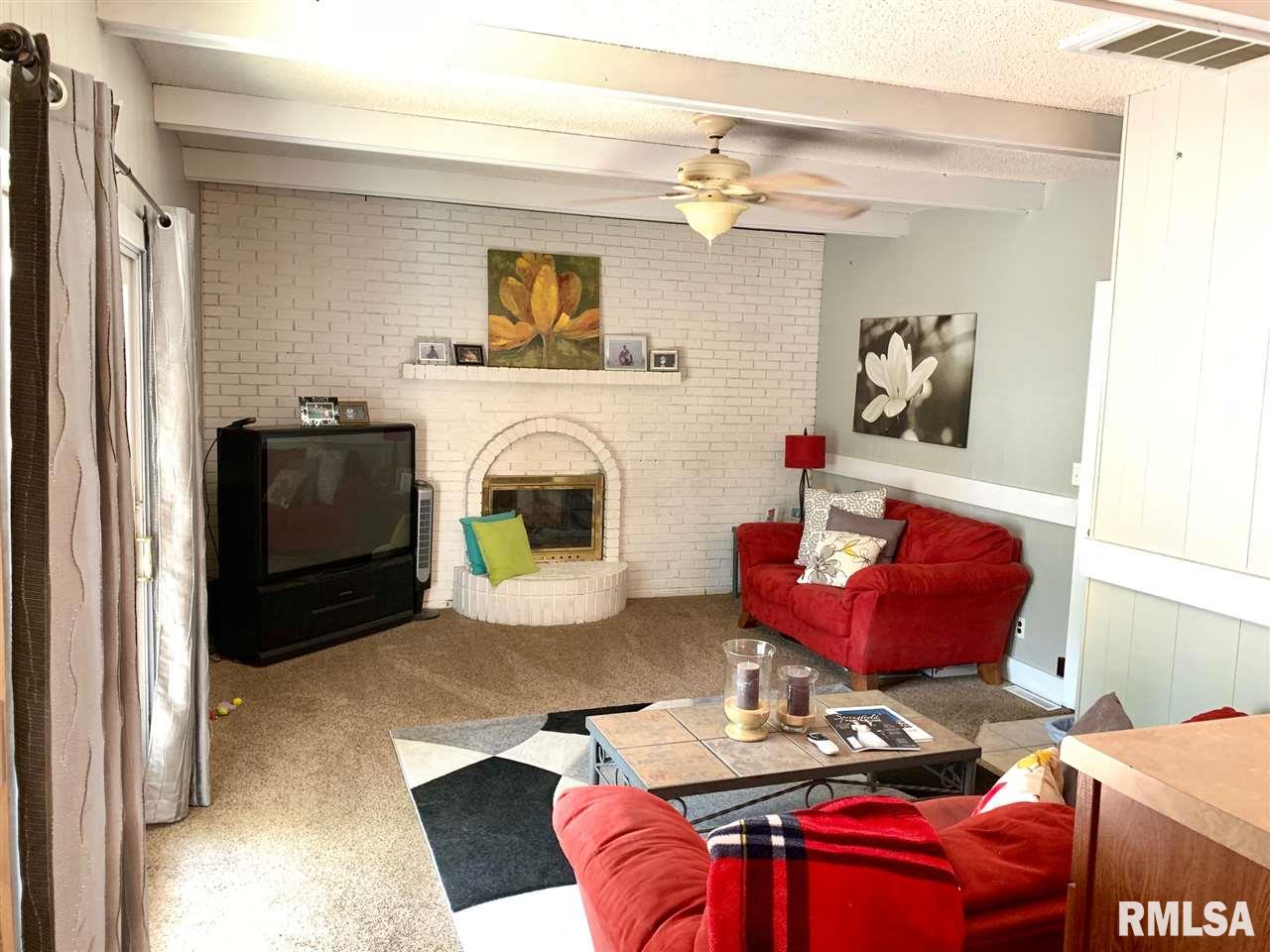 2560 Lindsay Road Springfield, IL 62704 - Photo 11 of 26