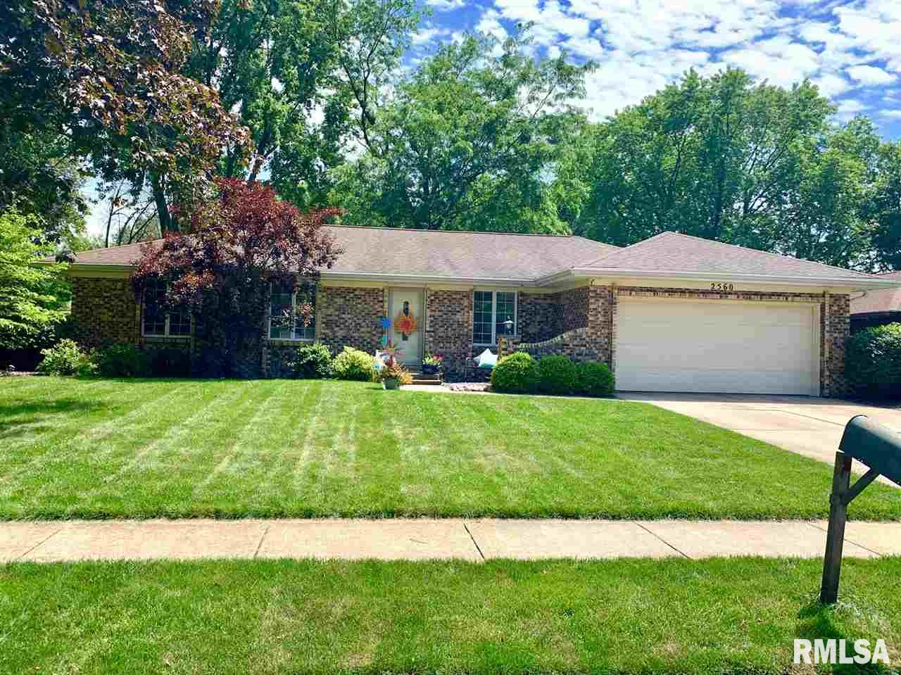 2560 Lindsay Road Springfield, IL 62704 - Photo 2 of 26