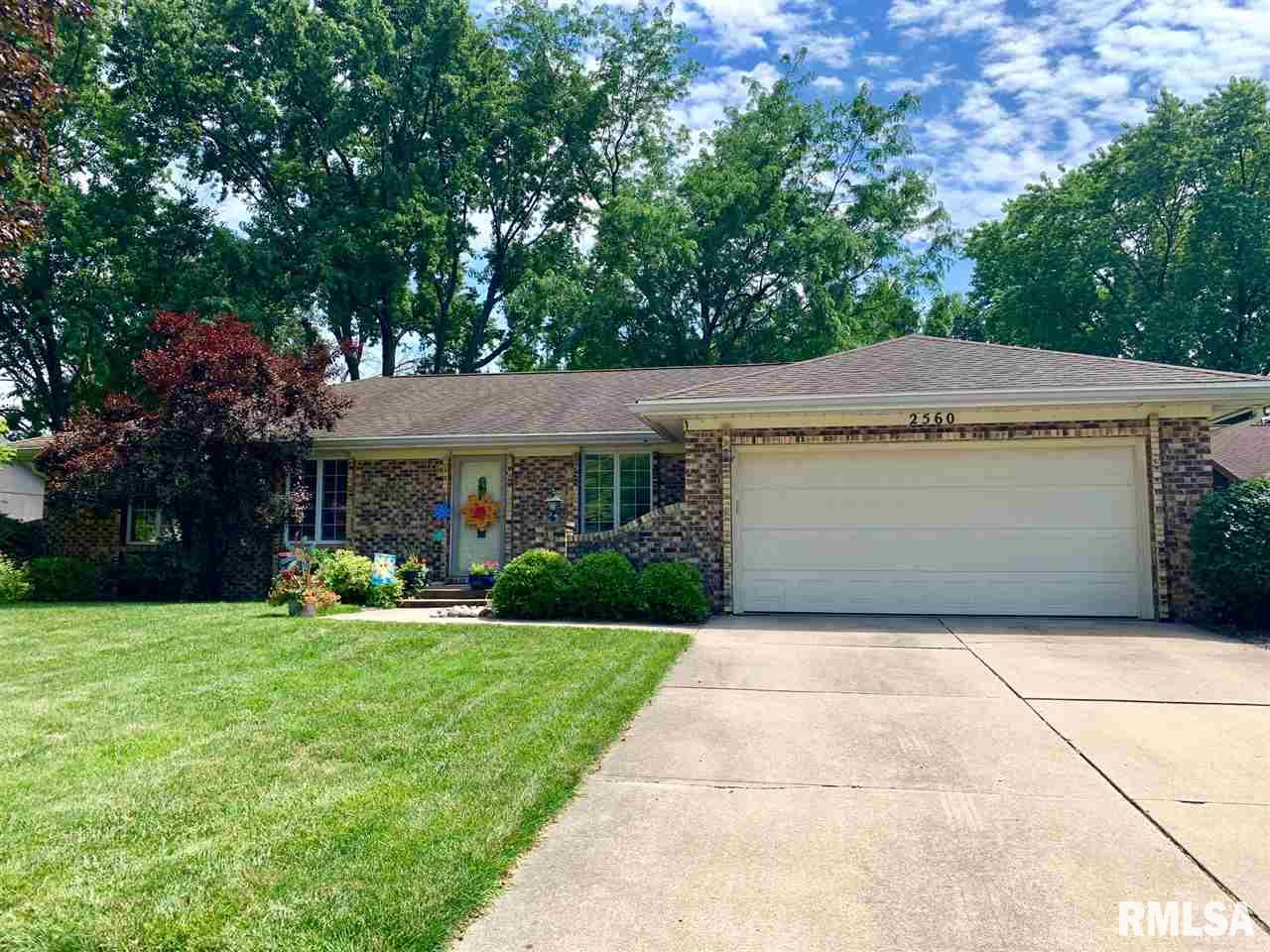 2560 Lindsay Road Springfield, IL 62704 - Photo 4 of 26