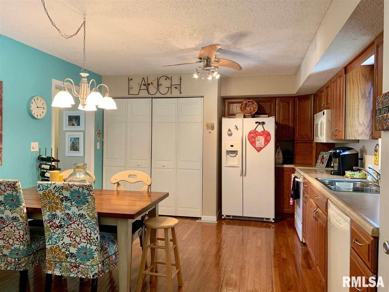 2560 Lindsay Road Springfield, IL 62704 - Photo 10 of 26