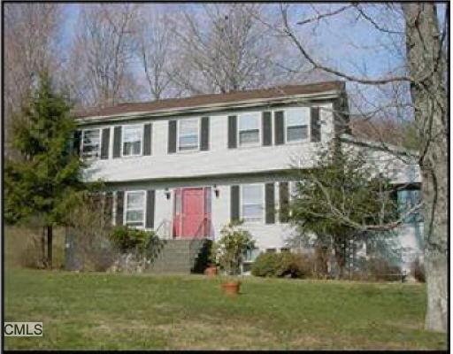 8 Ralto Court Danbury, CT 06811 - Photo 1 of 1 a front view of house with yard