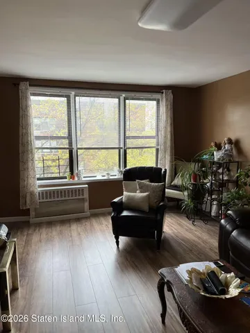 $398,000 | 100 Colfax Avenue, Unit 6Z | Grant City