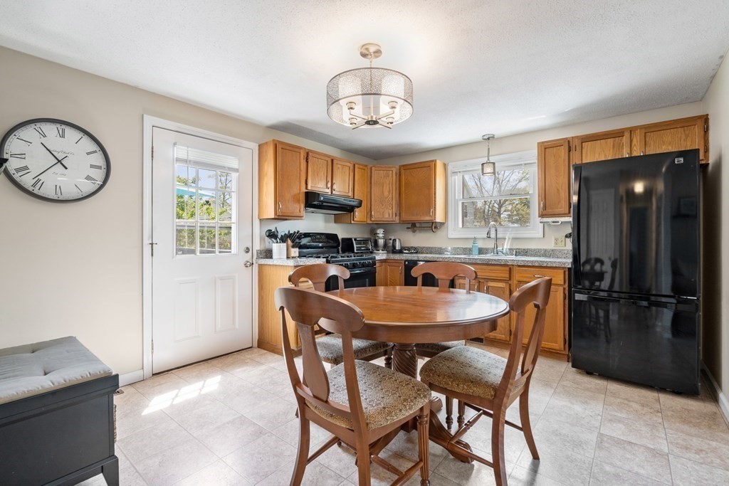 1 Thornton Road Norton, MA 02766 - Photo 11 of 36 Gallery Image 11