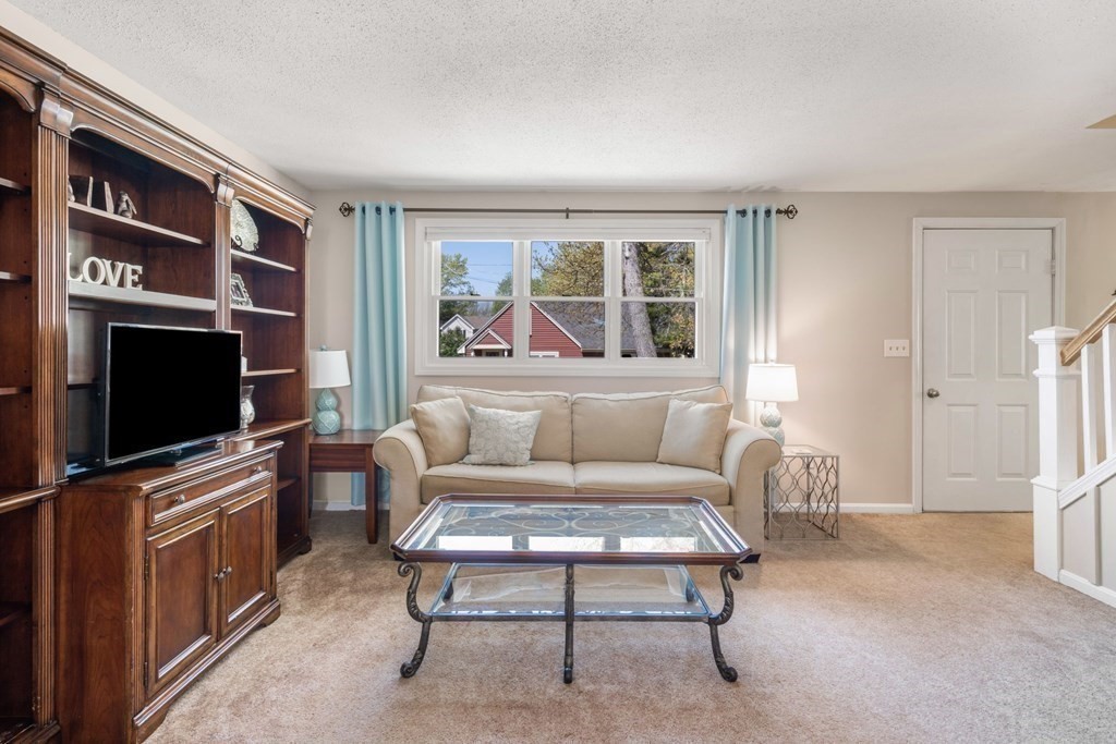 1 Thornton Road Norton, MA 02766 - Photo 6 of 36 Gallery Image 6