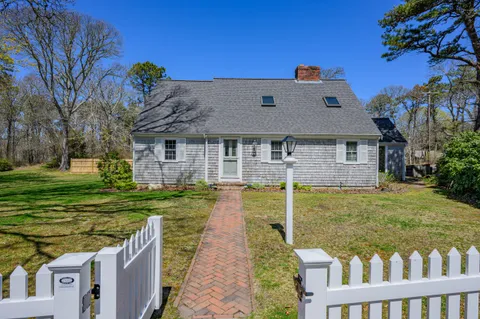 $850,000 | 10 Park Lane, Brewster, MA 02631