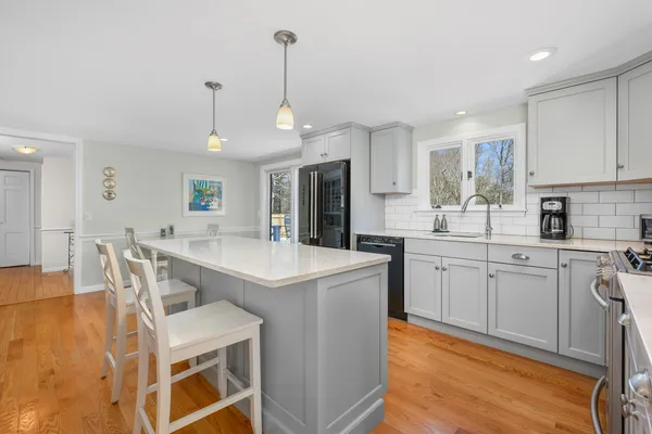 $850,000 | 10 Park Lane, Brewster, MA 02631