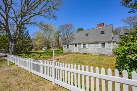 $850,000 | 10 Park Lane, Brewster, MA 02631