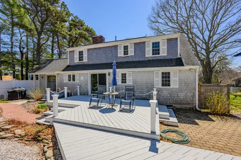 $850,000 | 10 Park Lane, Brewster, MA 02631