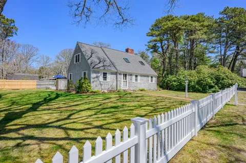 $850,000 | 10 Park Lane, Brewster, MA 02631