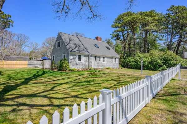 $850,000 | 10 Park Lane, Brewster, MA 02631
