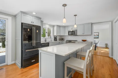 $850,000 | 10 Park Lane, Brewster, MA 02631