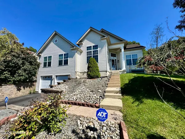 $424,773 | 1610 Big Ridge Drive, East Stroudsburg, PA 18302