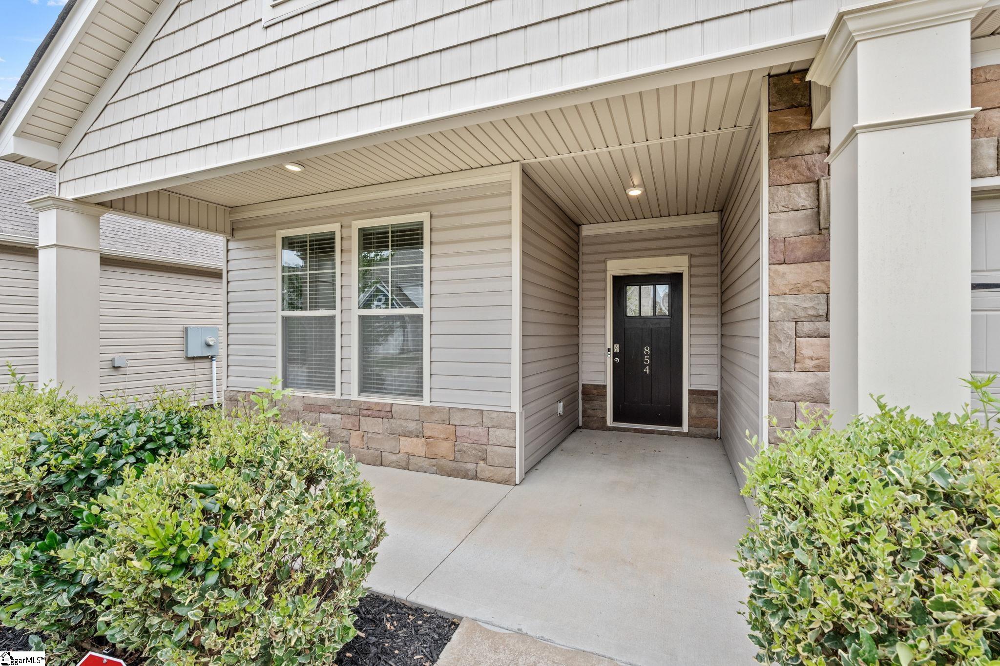 854 Deepwood Court Boiling Springs, SC 29316 - Photo 2 of 36