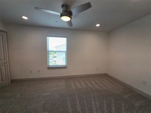 $2,100 | 2105 Tiger Trail, Unit 702, Round Rock, TX 78664