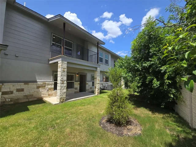 $2,100 | 2105 Tiger Trail, Unit 702, Round Rock, TX 78664